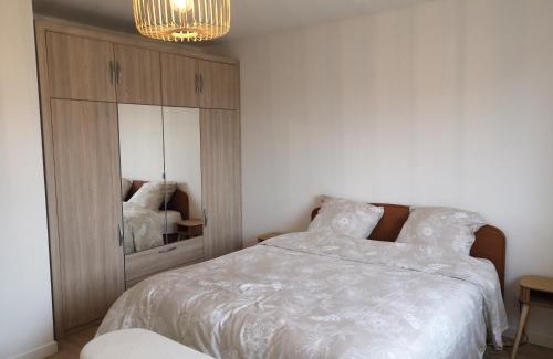 Matignon House | Maison des Rossignols Matignon