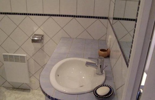 Portiragnes Apartment | Maison du Village Byhus i Portiragnes