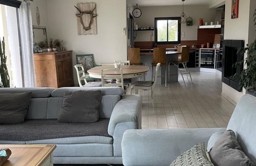 Ogenne-Camptort Villa | Maison Familiale Avec Piscine Entre Mer et Montagne