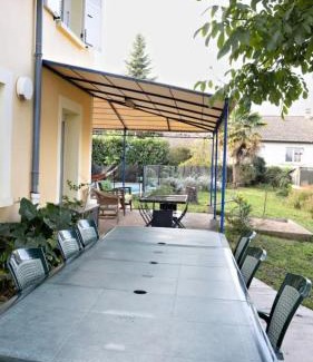 Saint-Marcel House | Maison familiale- 12 couchages - 6 chambres, piscine, très grand jardin