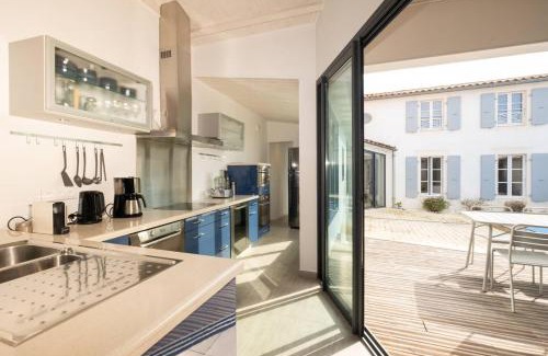La Flotte Villa | Maison familiale avec piscine – À 100m du port de La Flotte