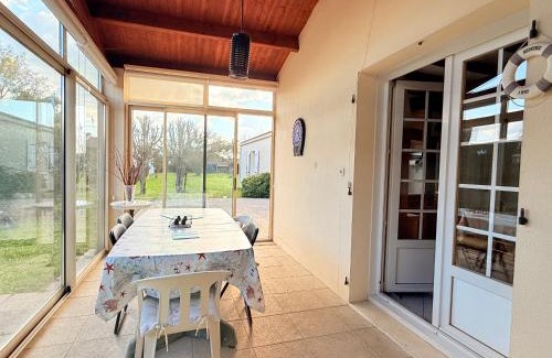 Dolus-d'Oleron House | Maison familiale proche plages et commerces avec jardin - FR-1-778-48