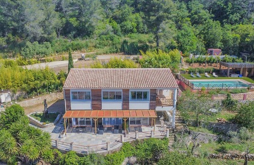 Saint-Cezaire-sur-Siagne House | Maison 300m² en 4 apparts, Piscine, Terrasse, Vue
