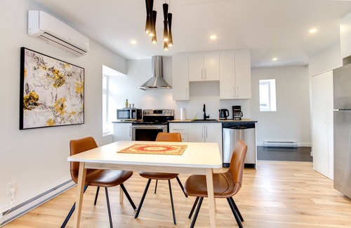 Quartier 5-4 Apartment | Maison Grenier - Le Loft