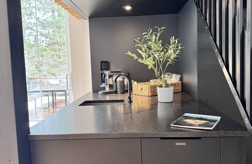 Huberdeau House | Maison Huberdeau – Design, River, Spa & Tremblant 18 min