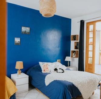Villeneuve-les-Genets Bed & Breakfast | Maison La Pomaré