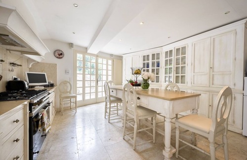 Roquefort-les-Pins Villa | Maison Lavande - Four Bedroom Villa, Sleeps 6