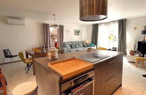 Abrest Apartment | Maison le Grillon - 5 rue des Grillons - Abrest
