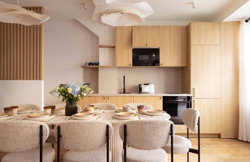 17th Arrondissement House | Maison Legendre - Luxury Townhouse with 5BDR & AC in Batignolles