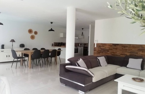 Althen-des-Paluds House | Maison Lumineuse et Agréable,a Proximité Tous les Meilleurs Sites de la Provence