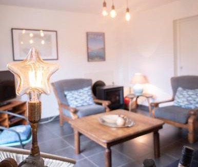 Riantec House | Maison lumineuse à 50m de la mer, idéale en famille