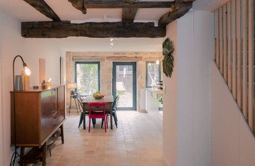 Creysse House | Maison Oliu Charming cottage on the banks of the Dordogne