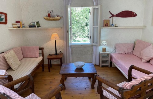 Mixorrouma House | Maison PORTOKALIA