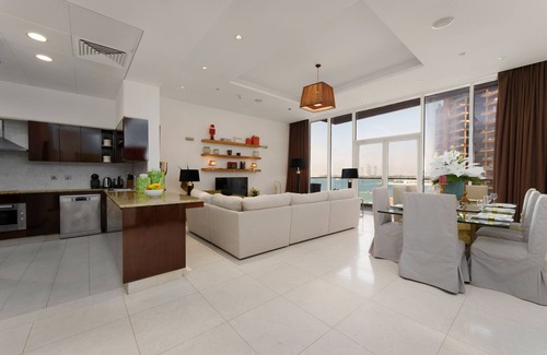 Palm Jumeirah Apartment | Maison Privee - Splendid Apt on The Palm with Stunning Sea Views