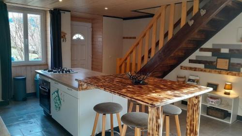 Crotenay House | Maison rénové en pierre