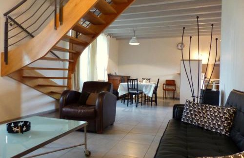 Agonges House | Maison rénovée avec jardin, animaux acceptés, climatisation, parking - FR-1-489-36