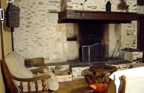 Rouez House | Maison Rivière avec Terrasse, Wifi et Jardin Fleuri - Idéal Pêcheurs - FR-1-410-168
