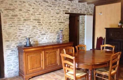 Rouez House | Maison Rivière avec Terrasse, Wifi et Jardin Fleuri - Idéal Pêcheurs - FR-1-410-168