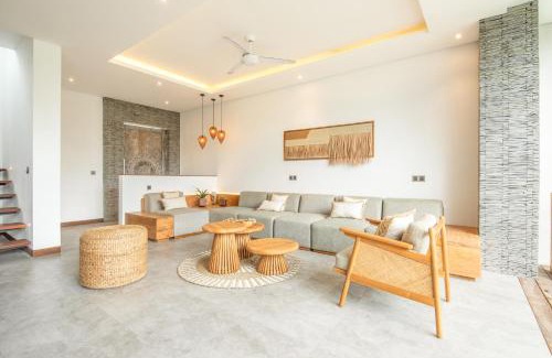 Berawa Villa | Maison Solea 4br Villa, 400m To Finns,