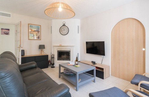 Les Moutiers-en-Retz House | Maison spacieuse avec jardin arboré
