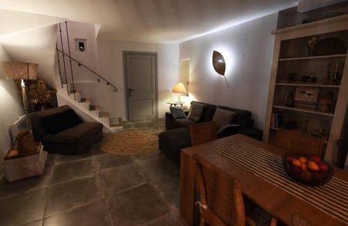 Roujan House | Maison spacieuse et confortable avec patio