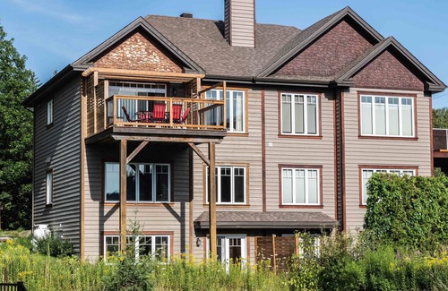 Orford House | Maison sur 3 Étages Avec vue sur Mont Orford