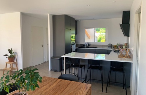 Azur House | Maison Tout Confort Neuve Avec Piscine et Terrasse