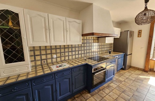 Treffiagat House | Maison typique pour 10 personnes, jardin clos et fleuri, proche plage