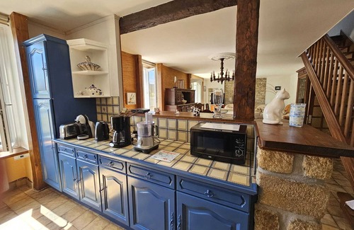 Treffiagat House | Maison typique pour 10 personnes, jardin clos et fleuri, proche plage