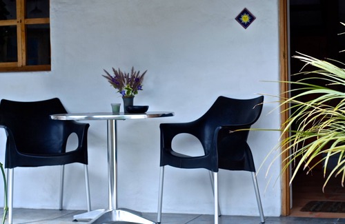 Centro Historico Apartment | Maisonette apartment in a dreamlike garden, in historic Quito
