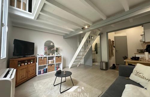 La Rochelle House | Maisonnette avec climatisation et cour - ménage et linge inclus