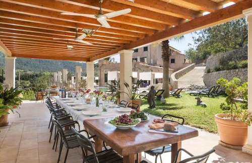 Calvia Villa | Majestic Holiday Estate in Calvià Up to 12 Guests