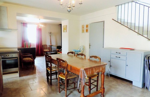 Les Assions House | Majestic holiday home in Les Assions with terrace