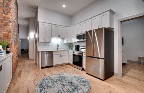 Downtown Nashville Apartment | Majestic Lofts #502 - Private BALCONY over Printers Alley! Blocks from Broadway!