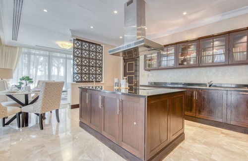 Palm Jumeirah Villa | Majestic Resort Villa w/ Private Pool on The Palm