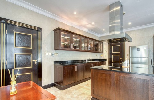 Palm Jumeirah Villa | Majestic Resort Villa w/ Private Pool on The Palm