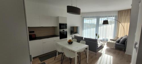 Tihany Apartment | Major Residence