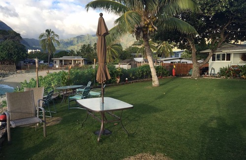 Makaha House | Makaha on the Beach-Back in Time =Direct Oceanfront & Cove