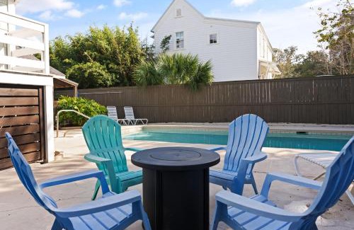 Saint Simons Island House | Make a Splash - 510 Delegal St