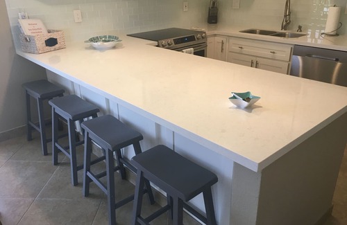 South Padre Island Condo | Make Memories In our 3Bdr/2Ba Condo w/beach views, beach gear, walkable dining