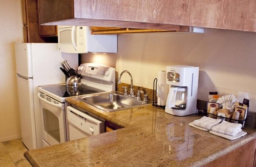 Avila Beach Resort | Making The Best Memories Along The Way! 3 Modern Units, Free Parking, Pool