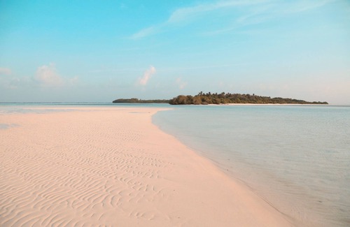 Haa Dhaalu Atoll House | Makunudhoo, the island of hospitality!