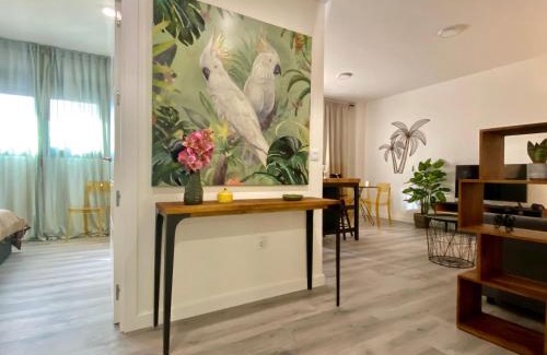 Cruz de Humilladero Apartment | Malakatua Station, Apartment with Pool-Parking