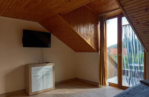 Balatonalmadi Apartment | MALIBU APARTMENT BALATON NORTH