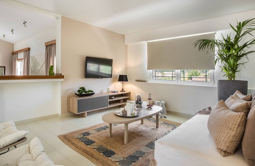 Lassi Apartment | Malibu Superior Villa