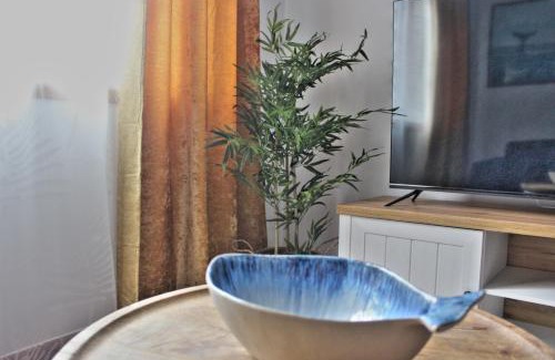 Malpica de Bergantinos Apartment | Malpica Greek Home