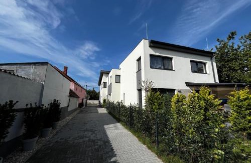 Sarvar Apartment | Malu Apartman