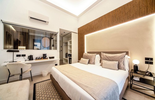 Historical Center Hotel | Mamalu Studios and Suites