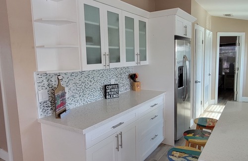 Marathon House | Manatee Bay , Pool table, Jacuzzi, Pool, Kayaks, REDUCED RATES AVAIL NOW