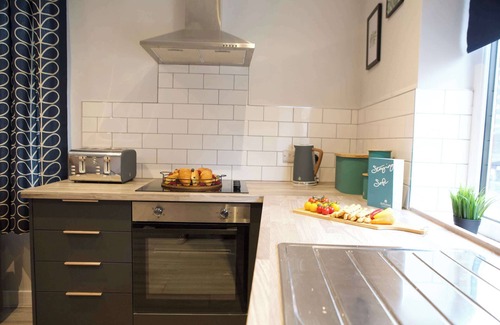 Trafford Apartment | Mancunian Apartment Sale | Nr Manchester Sleeps 6